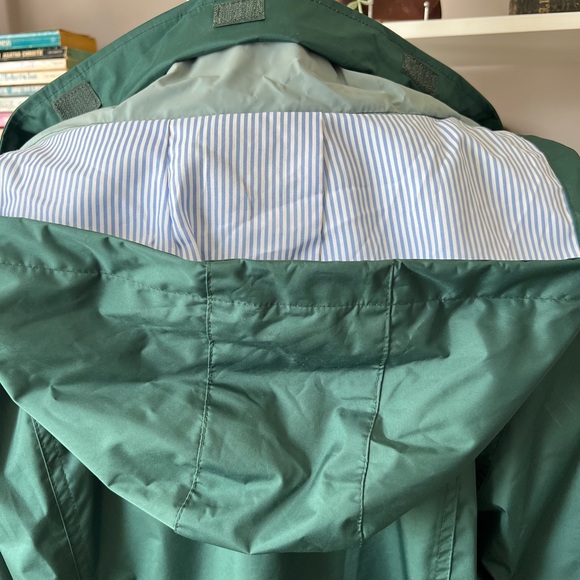 Spring jacket raincoat with roll up hood. Zipper, pockets. Size XL. EUC - Picture 5 of 11